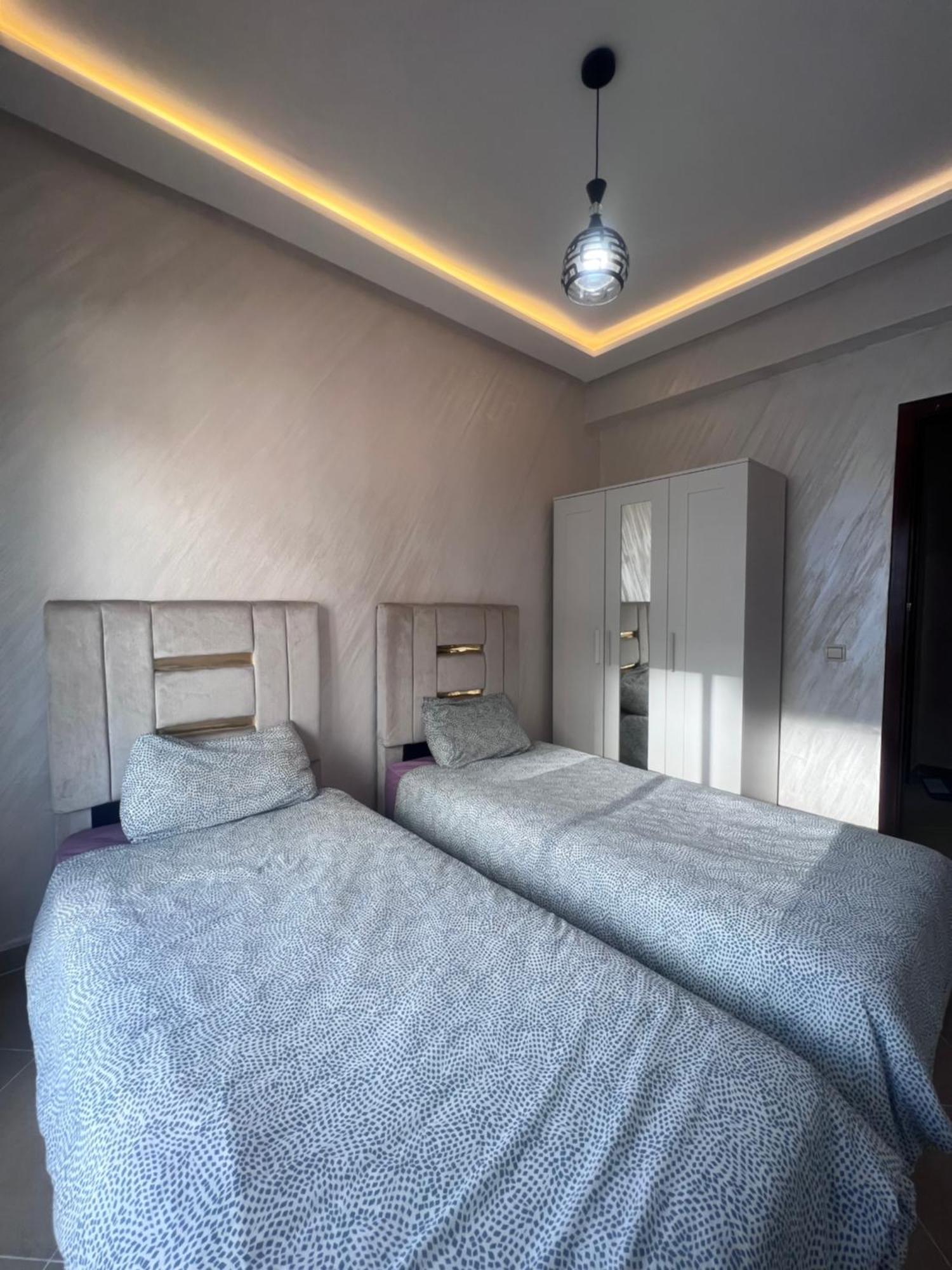 Luxury Center Town Apartment Kenitra Esterno foto